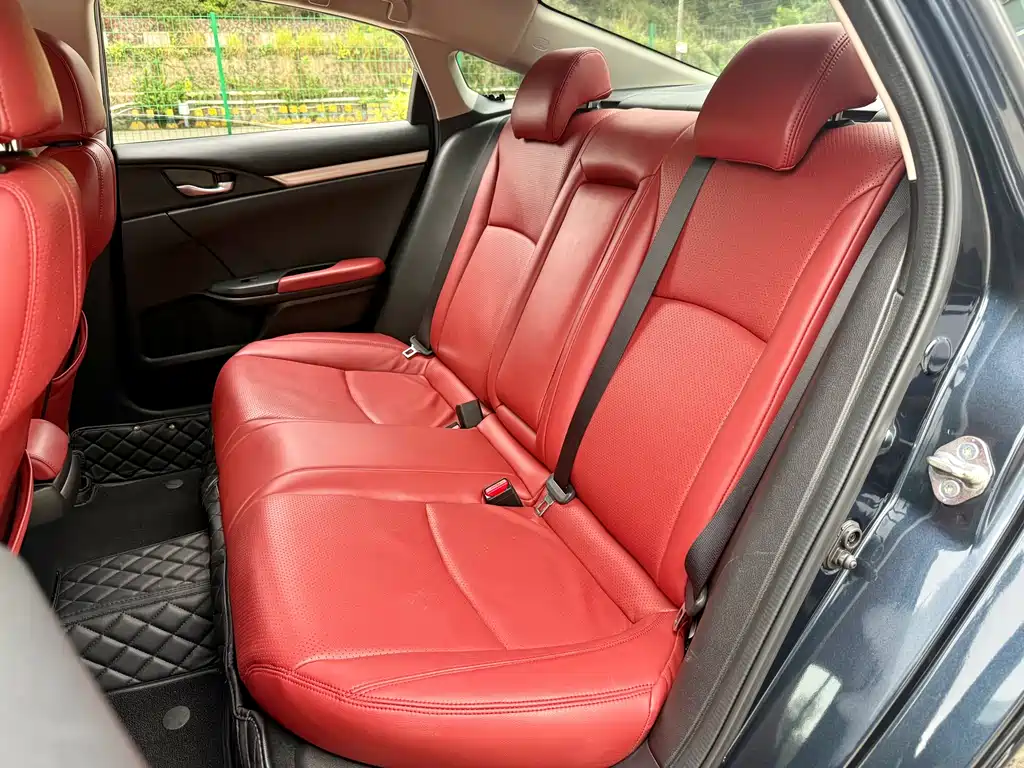 Honda Civic 2020 — фото 12