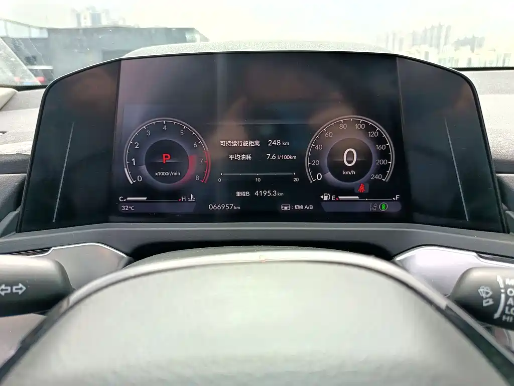 Honda Accord 2023 — фото 10