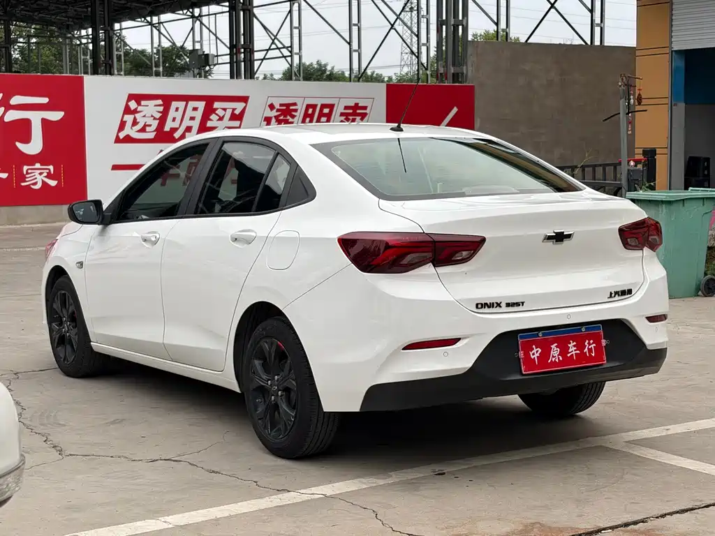 Chevrolet Cavalier 2019 — фото 18