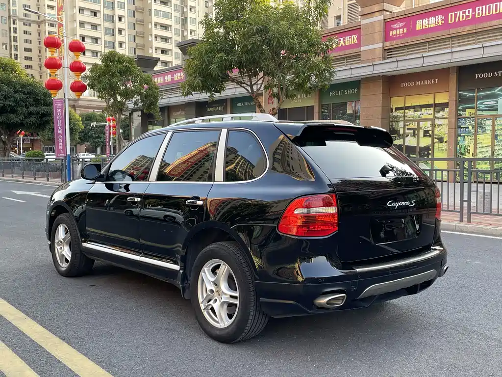 Porsche Cayenne 2010