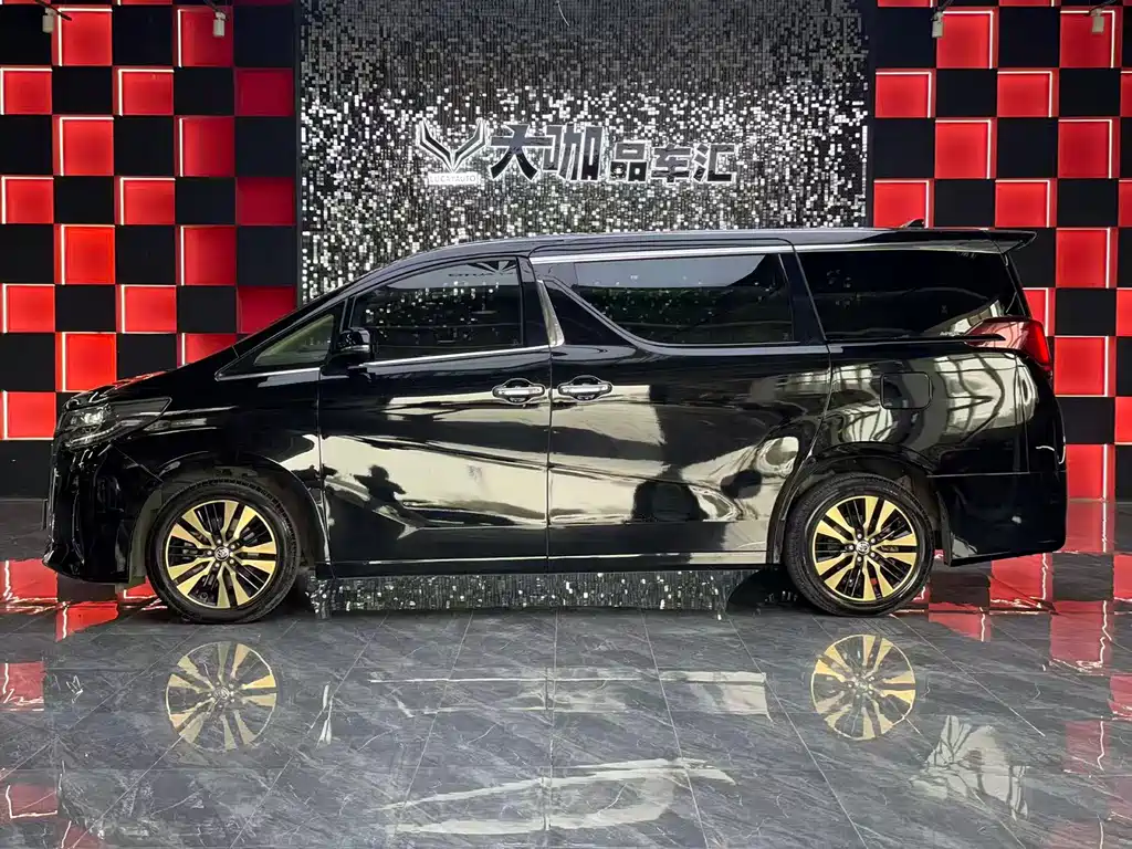 Toyota Alphard 2020 — фото 3