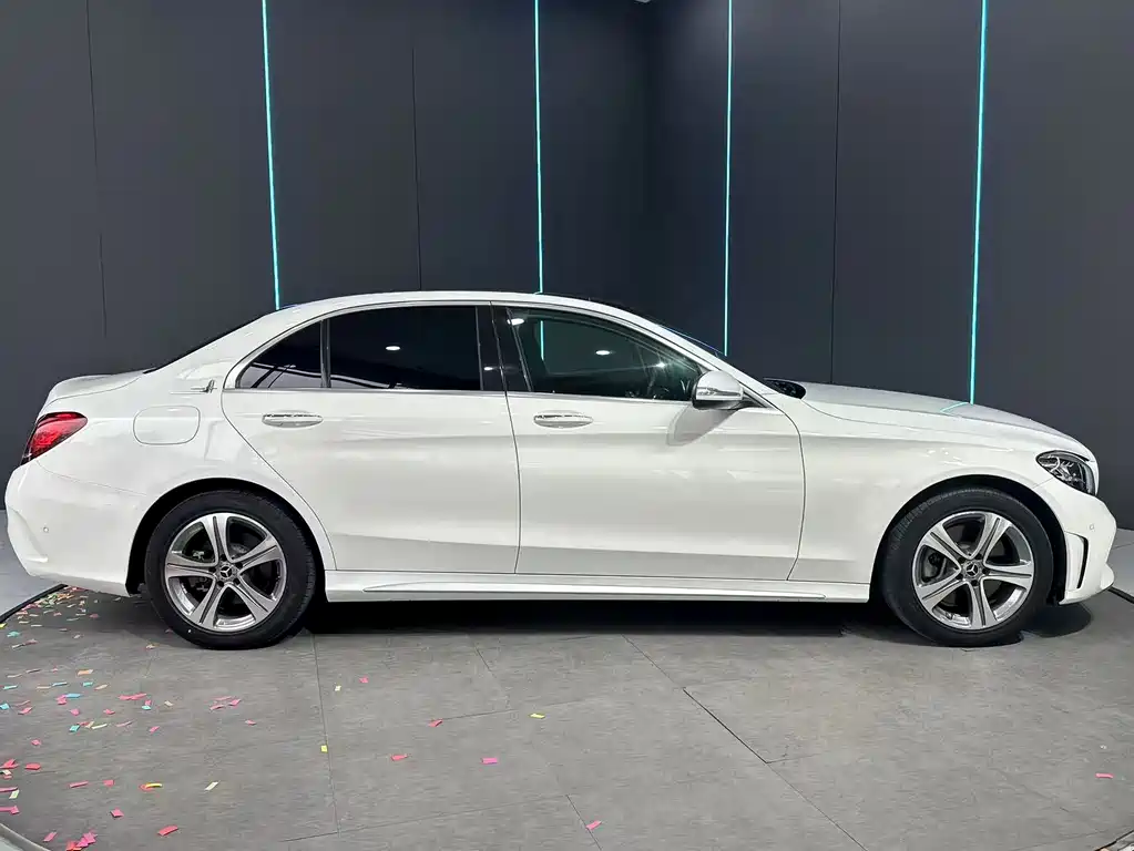 Mercedes-Benz C-Class 2020 — фото 5