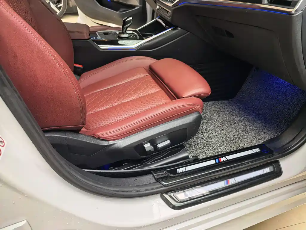BMW 3 Series 2022 — фото 14