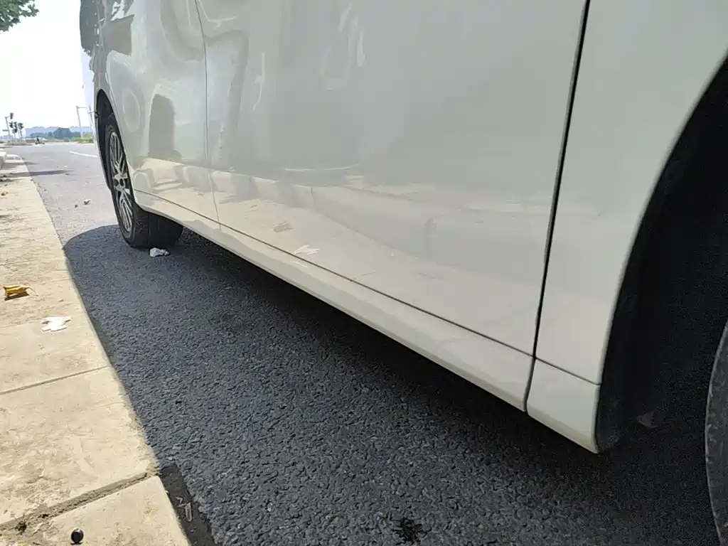 Toyota Alphard 2017 — фото 21