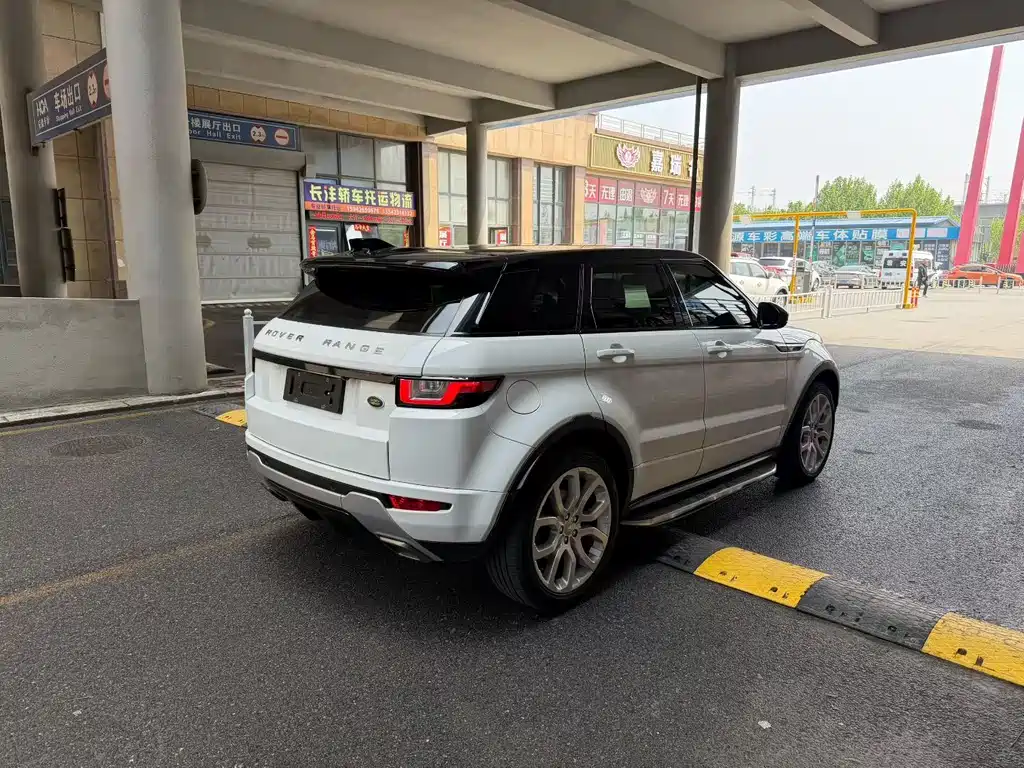 Land Rover Evoque 2020 — фото 6