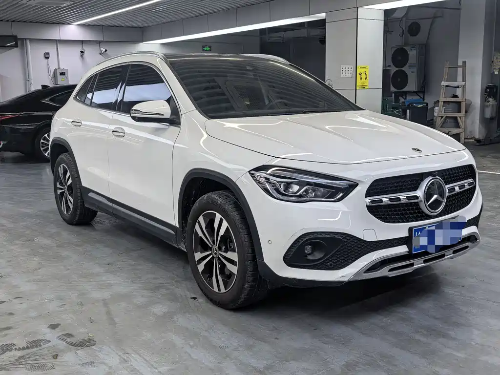 Mercedes-Benz GLA 2023 — фото 3
