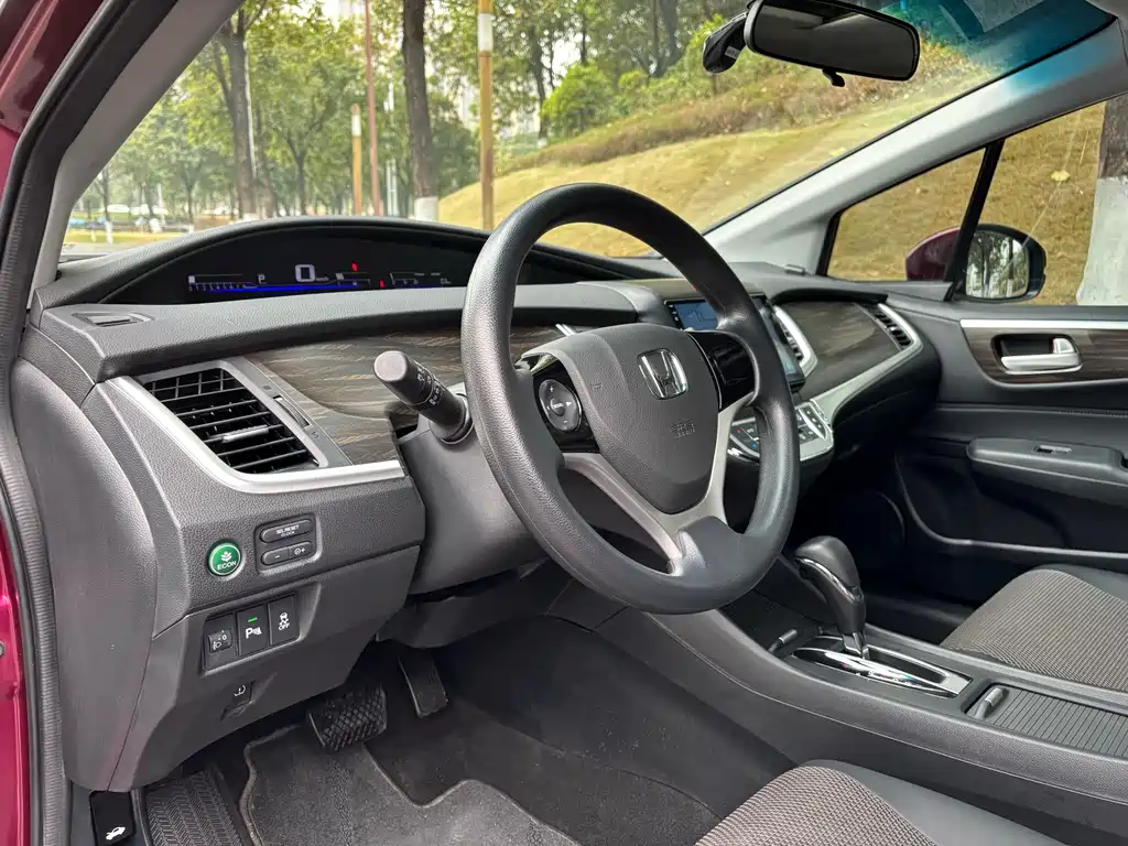 Honda Jade 2019 — фото 8