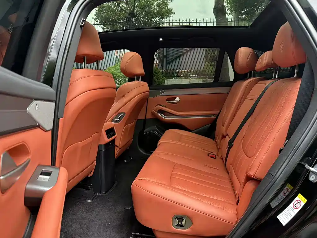 BYD Tang L 2025