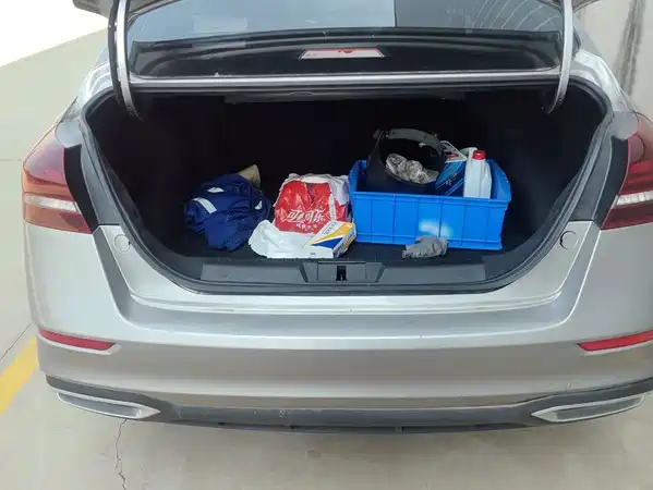 Geely Emgrand 2022