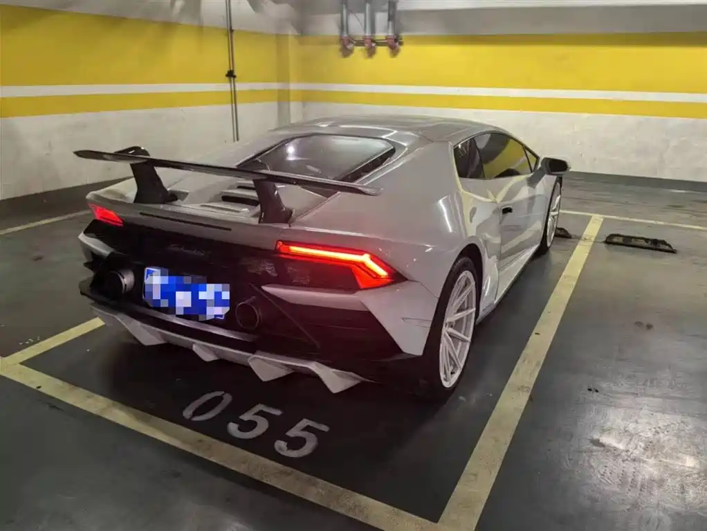 Lamborghini Huracán 2023