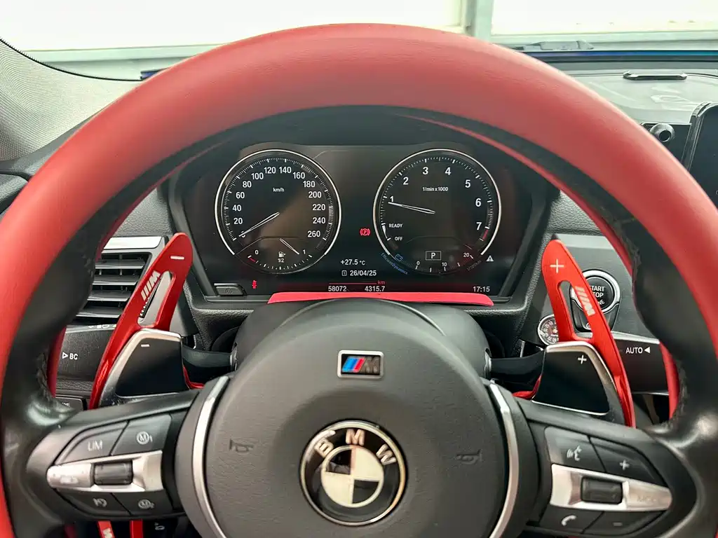 BMW 1 Series 2019 — фото 10