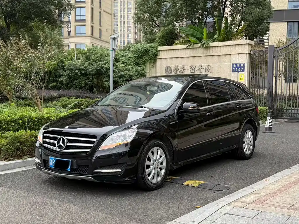 Mercedes-Benz R-Class 2015