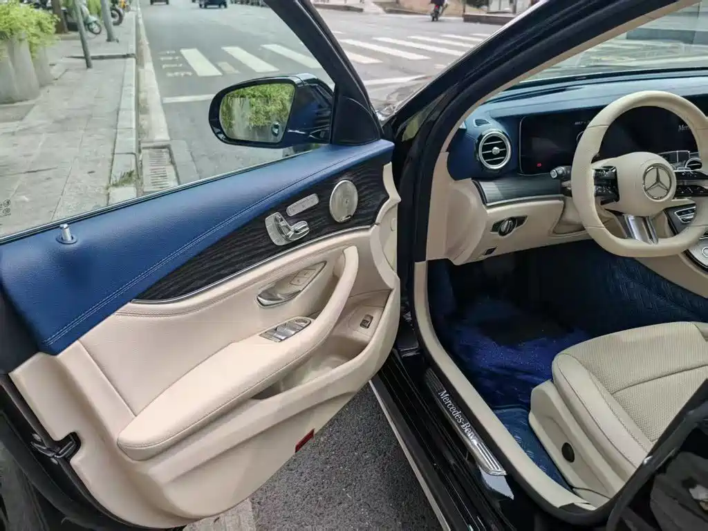 Mercedes-Benz E-Class 2021