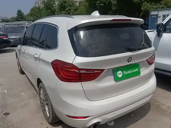 BMW 2 Series Wagon 2019