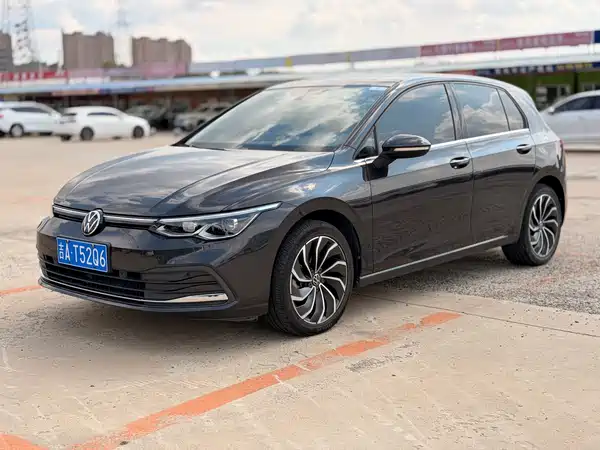 Volkswagen Golf 2022