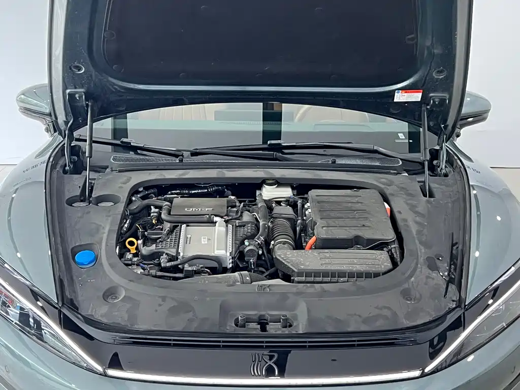 BYD Han L 2025