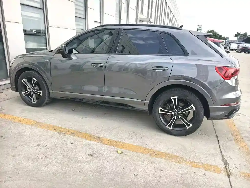 Audi Q3 2022 — фото 11