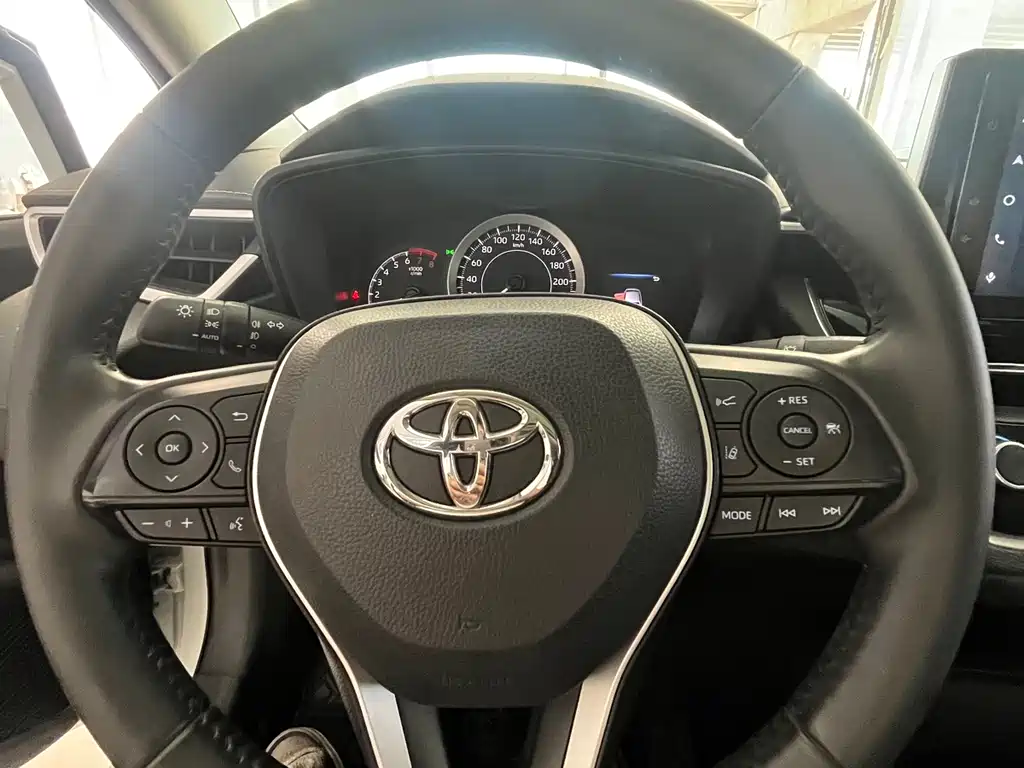 Toyota Corolla 2022 — фото 15