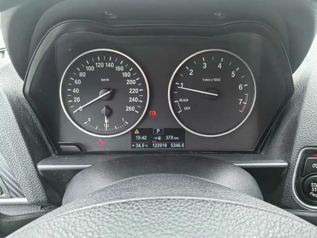 BMW 1 Series 2012 — фото 17