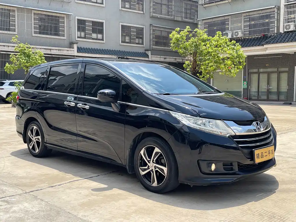 Honda Odyssey 2017 — фото 3
