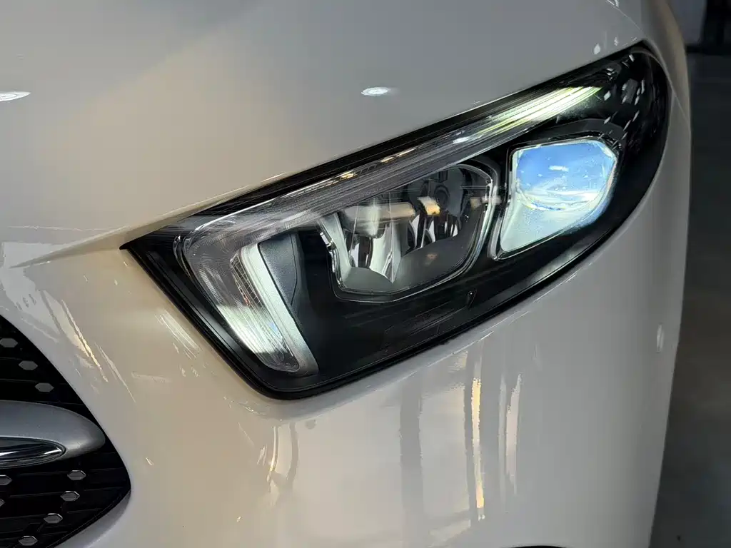 Mercedes-Benz A-Class 2022 — фото 3