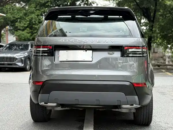 Land Rover Discovery 2018