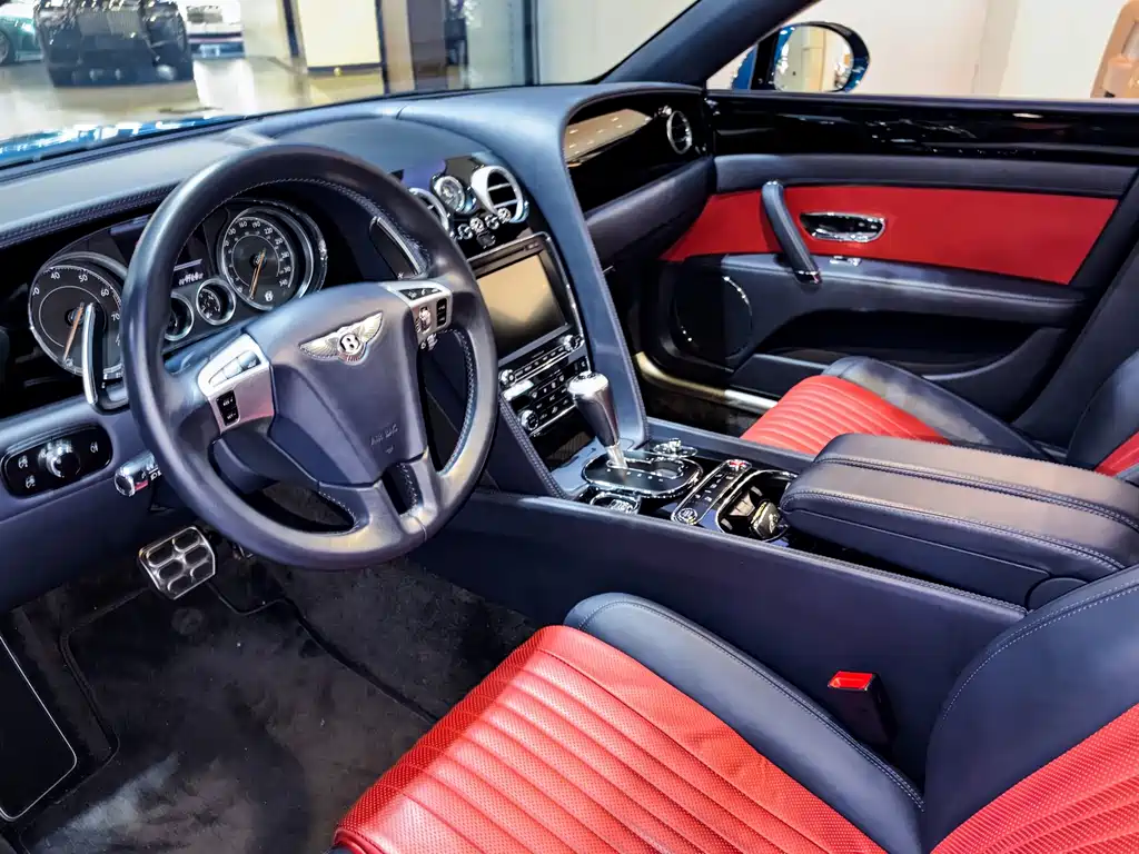Bentley Flying Spur 2020 — фото 10