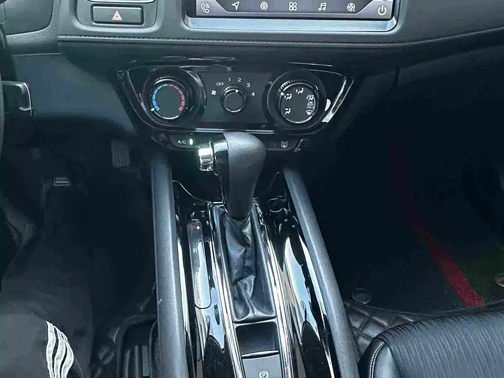 Honda Vezel 2022 — фото 10