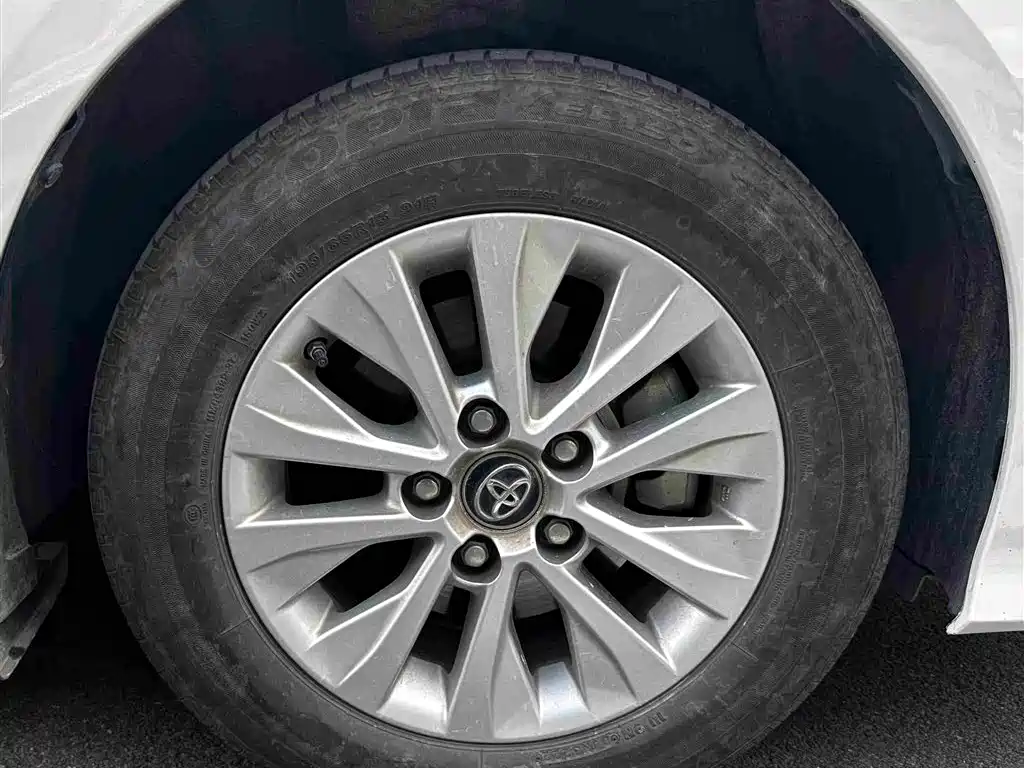 Toyota Corolla 2022 — фото 14