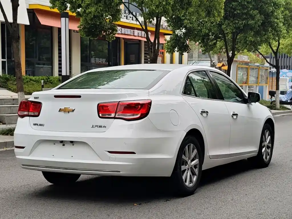 Chevrolet Malibu 2017 — фото 5