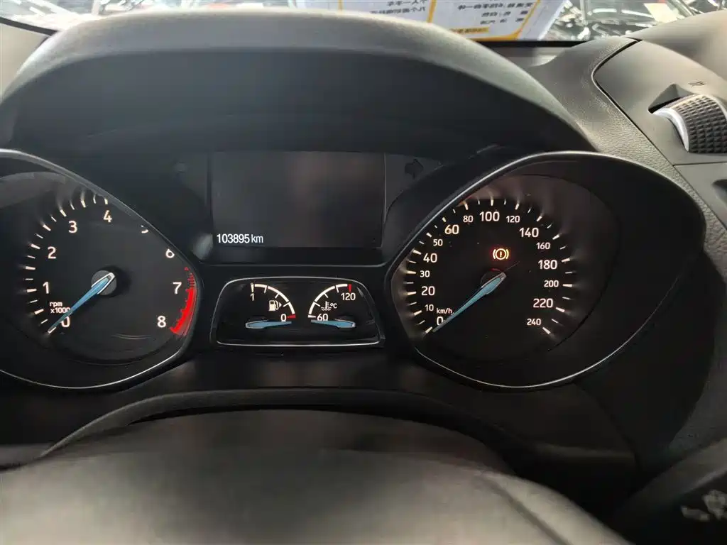 Ford Kuga 2018 — фото 4