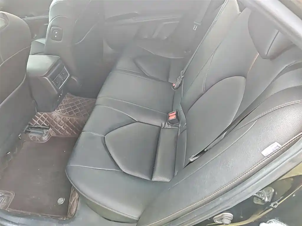 Toyota Camry 2021 — фото 17