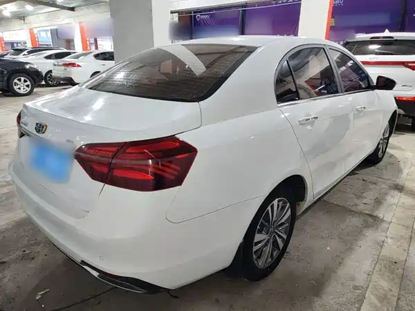 Geely Emgrand 2018