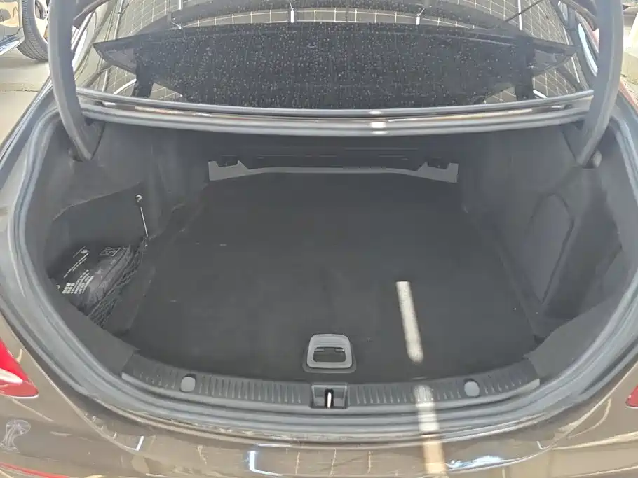 Mercedes-Benz E-Class 2017