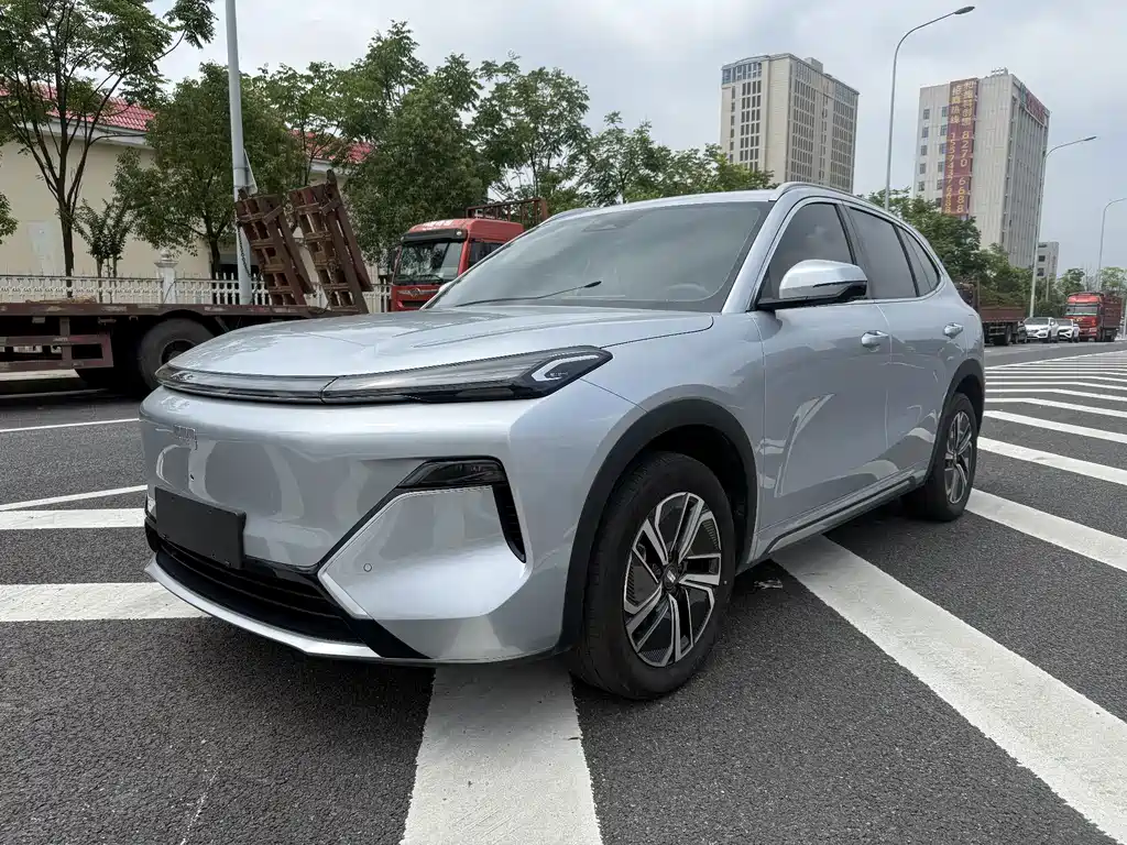 Geely Galaxy Starship 7 2025 — фото 1