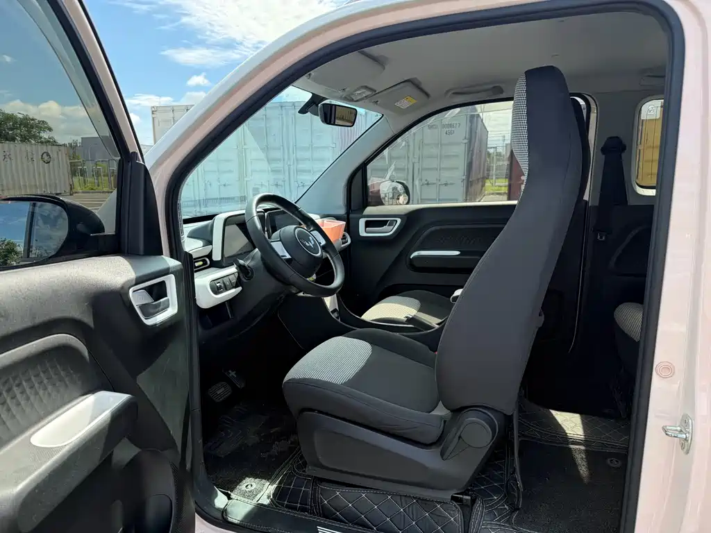 Wuling MINIEV 2023