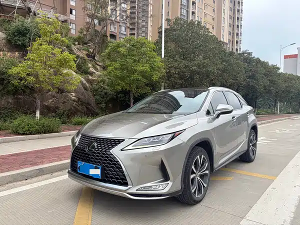 Lexus RX 2022
