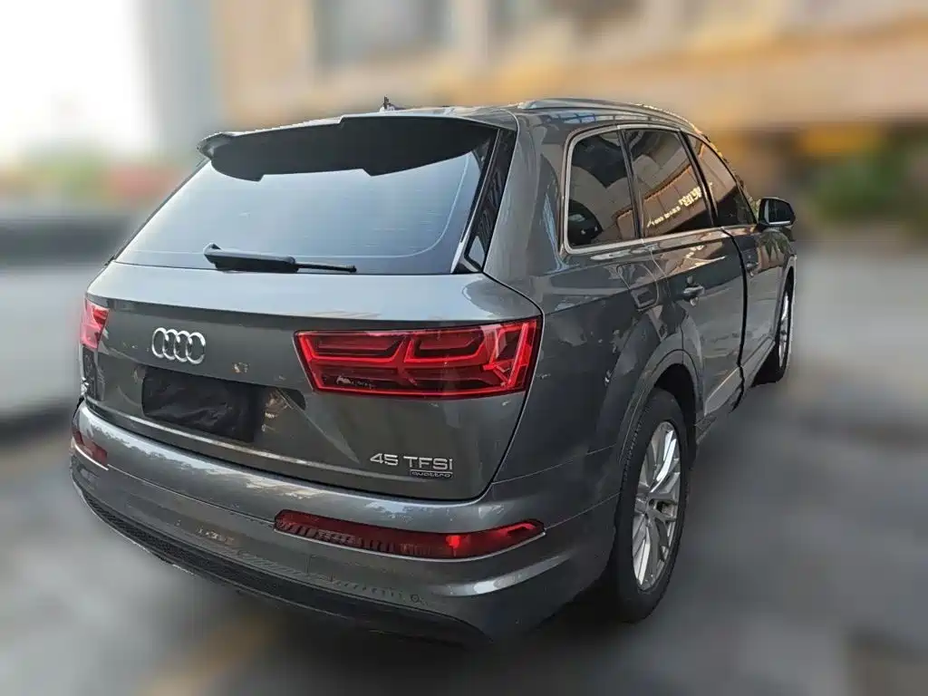 Audi Q7 2017 — фото 4