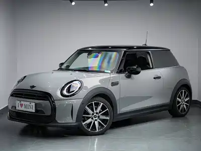 MINI MINI 2023