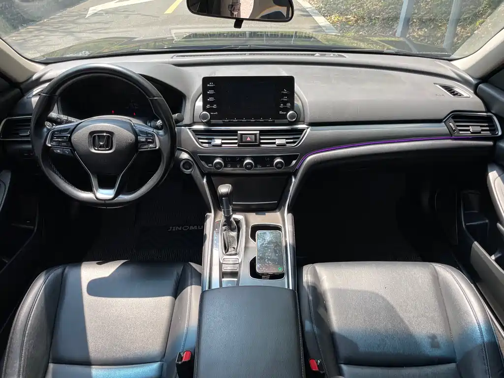 Honda Accord 2021 — фото 10