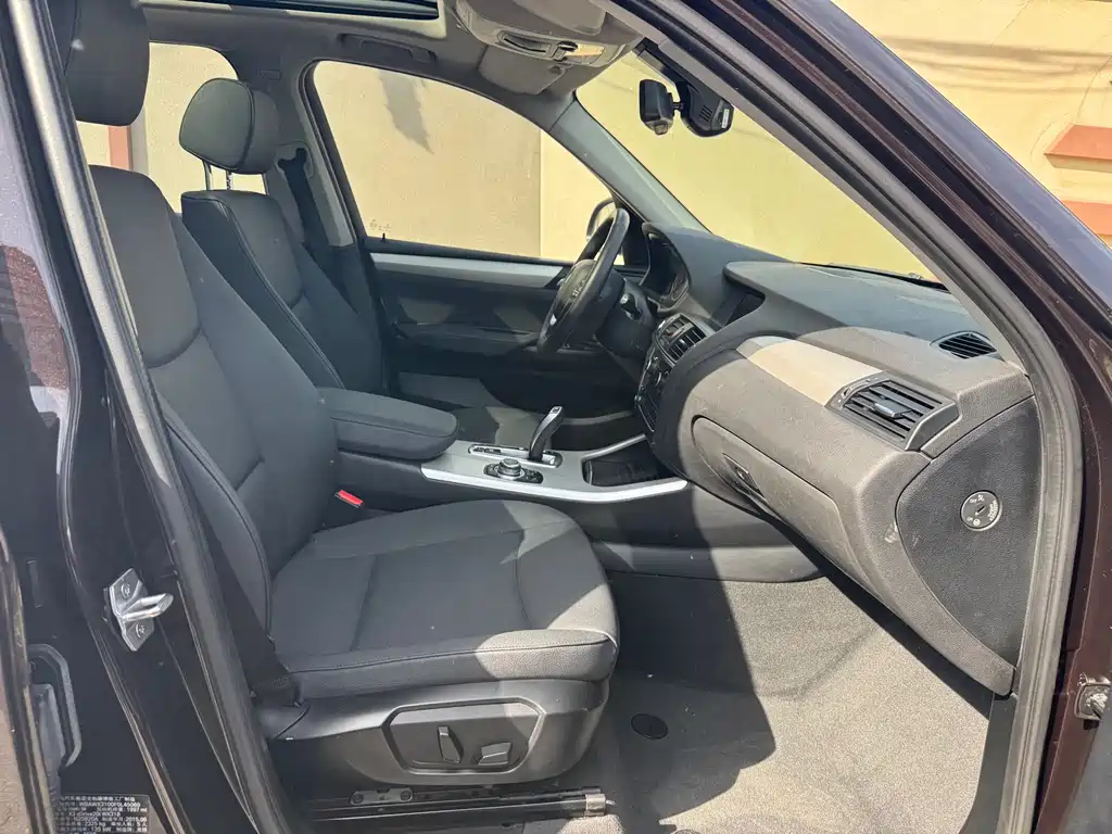 BMW X3 2016 — фото 18