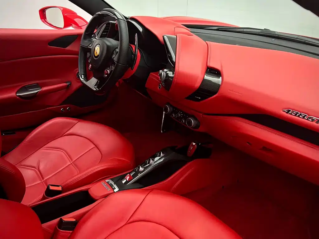 Ferrari 488 2017 — фото 5