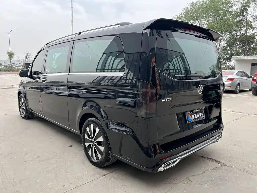 Mercedes-Benz Vito 2023 — фото 15