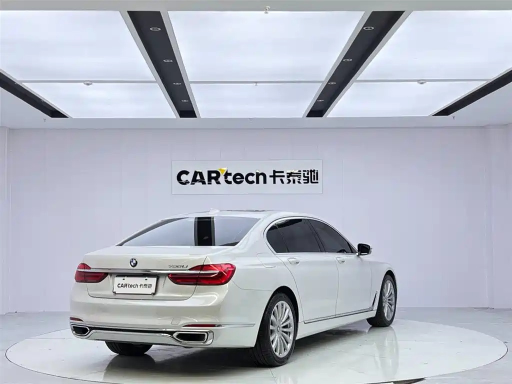 BMW 7 Series 2018 — фото 5