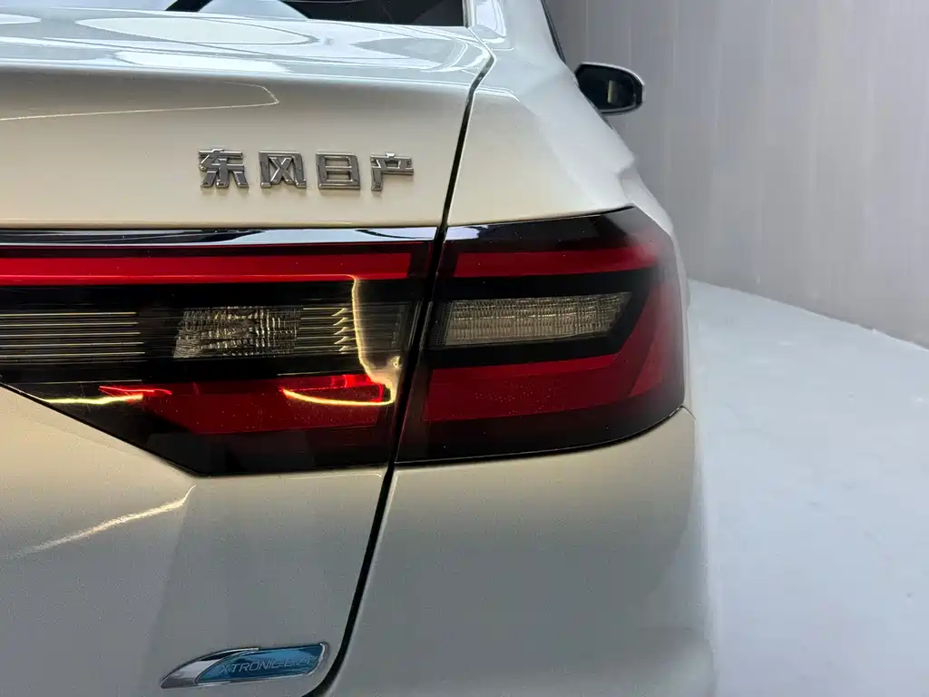 Venucia D60 2021 — фото 20