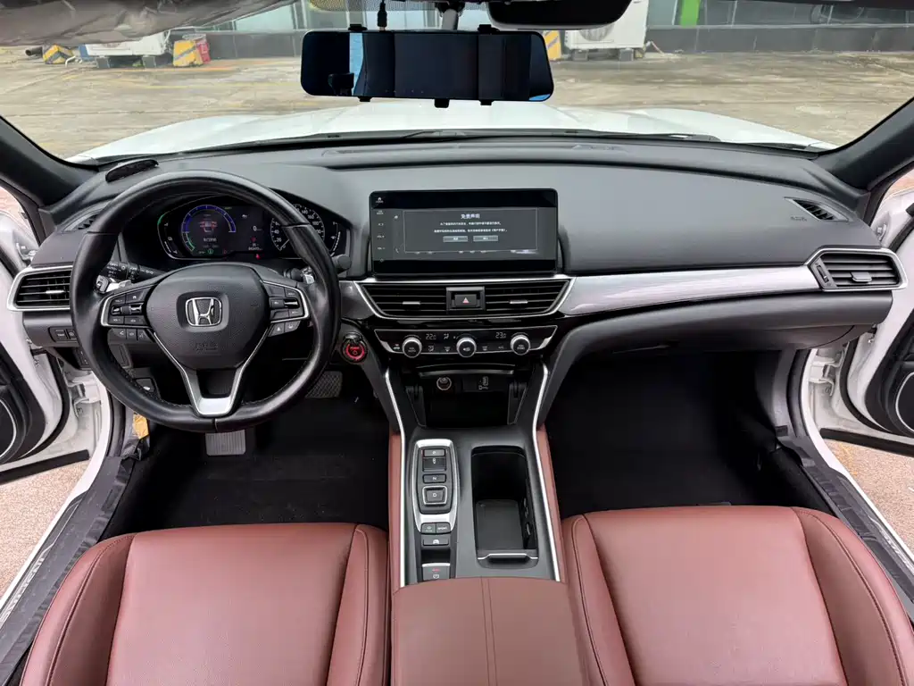 Honda Inspire 2022 — фото 11