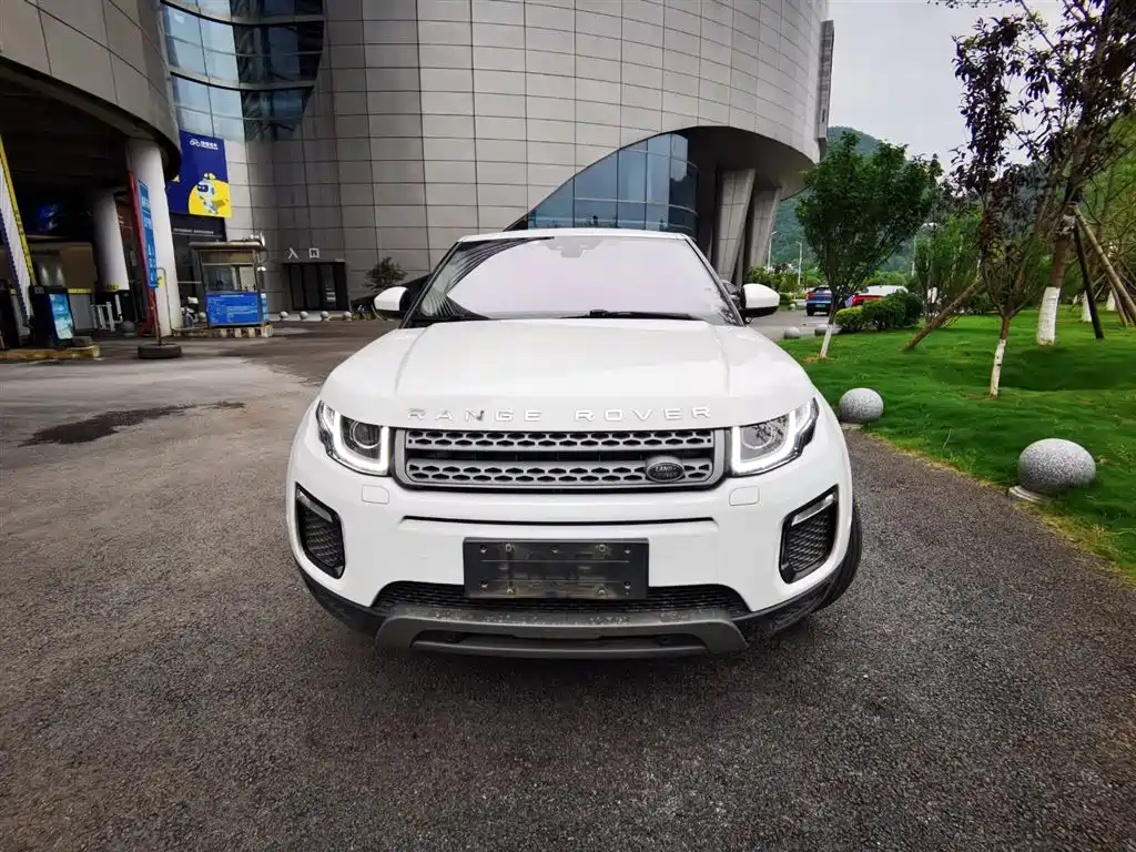 Land Rover Evoque 2019 — фото 2