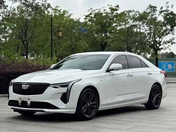 Cadillac CT4 2021