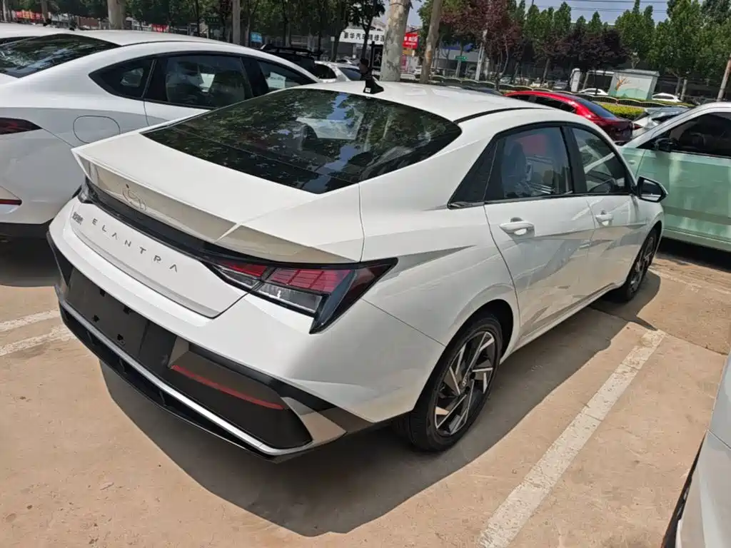 Hyundai Elantra 2026
