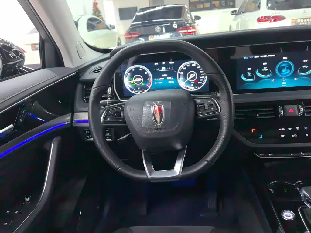 Hongqi HS5 2022